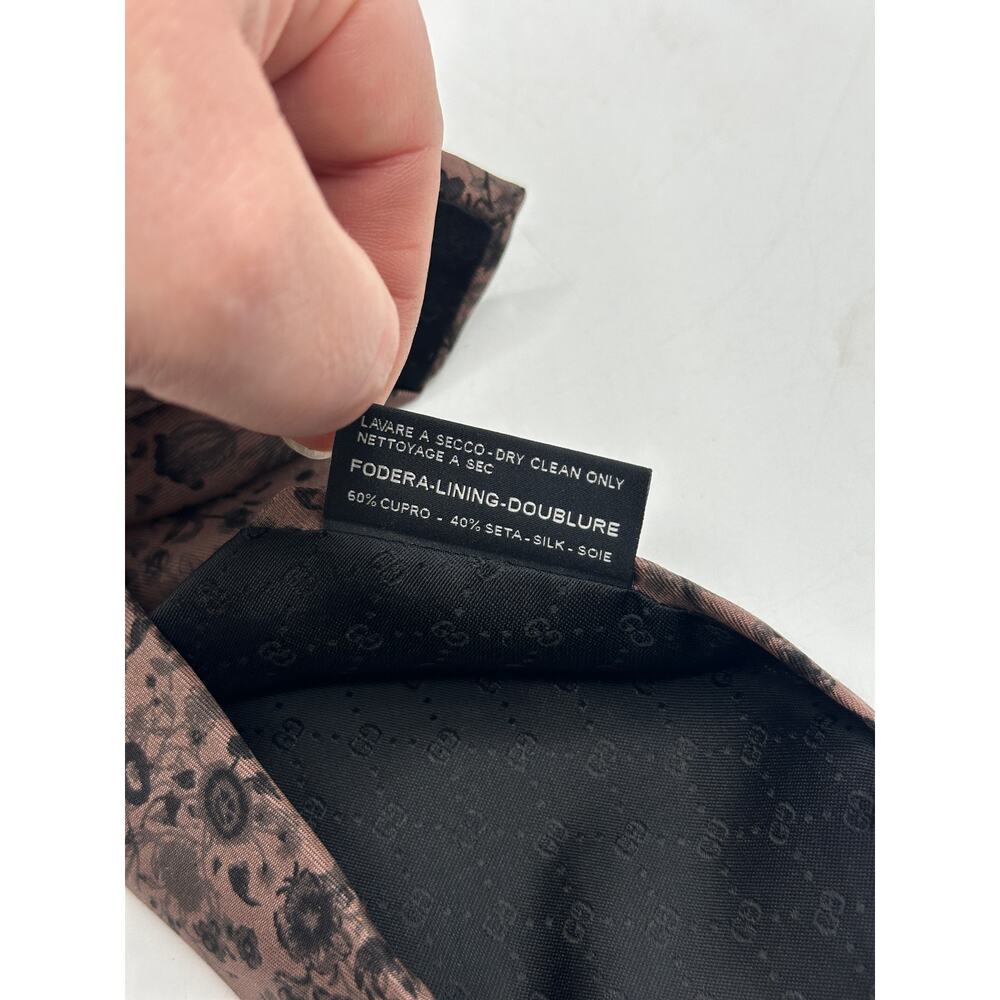 GUCCI Mauve Floral Print Silk Necktie Made in Italy $170 - Picture 6 of 6